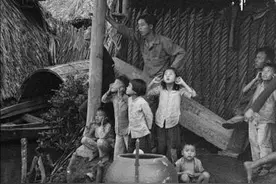 首位在越战遇难的女战地记者，她的镜头下记录了怎样的历史？图片