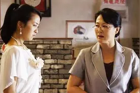 婆婆那她当成敌人，听信算命先生以为怀的是女儿，婆婆要她打胎！图片
