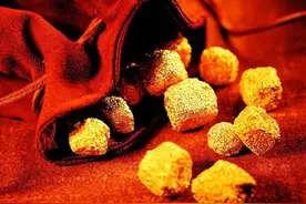 男人此处有痣，必定当官、发财！富贵一生！图片