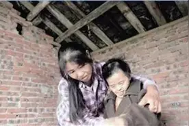 “远亲不如近邻” 义务照顾邻居妻子七年图片