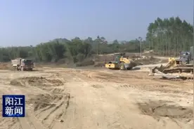 国道G325改线工程一标路基开始施工图片