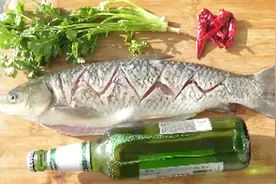 一瓶啤酒，一条鱼，做法简单，鲜香味美，哈哈哈太好吃了