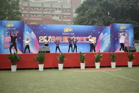 42中元旦汇演尽显“嘻哈”图片