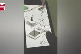 微信跳一跳神操作，不就是玩一个游戏么，要这么玩么！视频封面