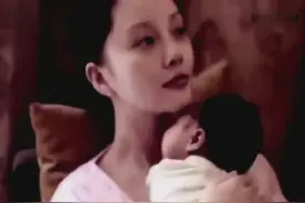 李小璐生小甜馨视频被爆出 超甜美的瞬间