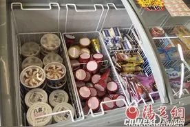 7岁男童吃冰棍吐血 医生建议:冷饮解暑不宜多图片