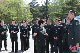 解放军医学图书馆举办第21届“世界读书日”主题活动图片
