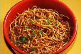 热干面能有多好吃 全国最有名的10大面条饿了来一碗!图片