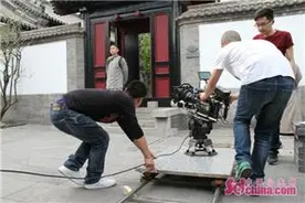 中纪委专题片《忠勤报国铸家魂》在山东桓台开拍图片