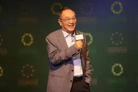 柳传志：未来十年我和马云都很忐忑，但有件事情一定会发生图片