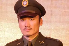 父亲的身份周铁齐溪上演虐恋 程忠义扮演者周铁个人资料图片