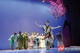 大型民族舞剧《桃花源记》来怀化巡演图片
