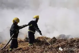 吉木萨尔熊孩子玩打火机惹祸，家长千万要当心！图片