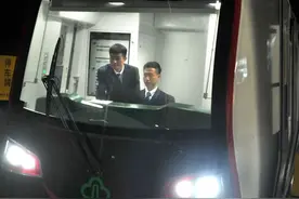 福州地铁司机如何炼成？ 地铁运行精确到秒图片