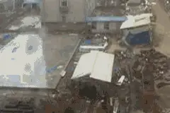 大风起兮雨飞扬 我家云南很受伤图片