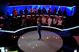 太感人！五岁女娃冲进火场舍身救母 一句话全场观众忍不住泪奔！视频封面