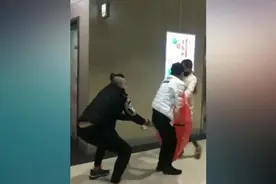 全网最贱的人，实在太贱了，这货就算打死都不解恨！视频封面