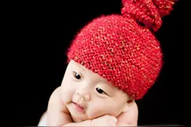给baby剪指甲的正确姿势图片