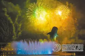 “五一”，珠海长隆海洋王国烟花表演很精彩图片
