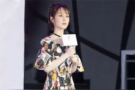 杨紫透露拍吻戏挺别扭 18年新作品引期待图片