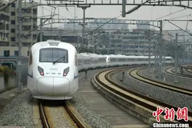 西成高铁“首考”结束 元旦假期发送旅客25万人次图片