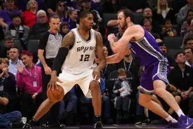 资深刺蜜？布拉德·皮特花费4万美元与马刺全队亲密接触图片