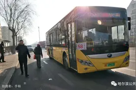 「公交」58、206路新车上线运行 票价仍是1元｜绿色牌照公交车来了图片