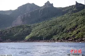 中国4艘海警舰船7日在钓鱼岛领海巡航图片