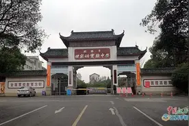 上栗每年不少中考尖子生被浏阳挖走图片