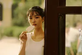 新任“冯女郎”钟楚曦，连舒淇都爱她的“冷淡高级脸”图片