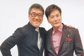 张信哲李宗盛同台献唱 相约开红酒趴叙旧图片