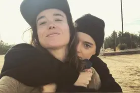 “朱诺”里的她未婚先孕，如今和女友出柜结婚！图片