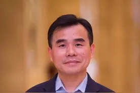 两会好声音丨中小微企业面临难题?代表建议成立产业发展基金图片