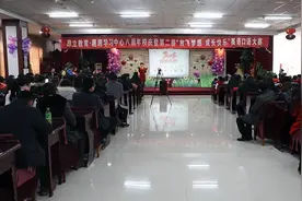 昂立教育趣趣学习中心英语口语大赛举办图片