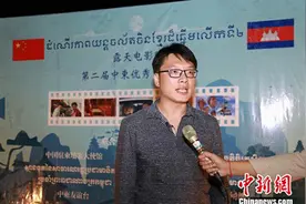 “第二届中柬优秀电影巡映”首次走进柬埔寨军营图片