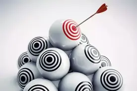彩站三个关键词：专业、特色、坚持图片