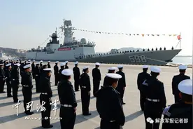 关注｜新型导弹护卫舰日照舰加入人民海军战斗序列图片
