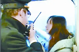 阻拦高铁列车发车 涉事女子是教师已被停职图片