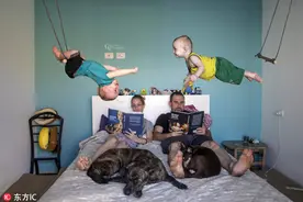 实力坑娃！摄影师老爸恶搞双胞胎儿子图片