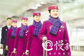 揭秘渝贵铁路“陆上空姐”：咬筷子练笑练到流口水图片