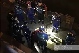 女子因情伤兰桂坊跳河，小伙勇救不幸溺亡！家人：姑娘，好好活下去……图片