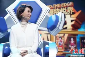 董卿2013年春晚照首曝光 75岁爷爷背千位圆周率记往事图片