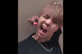 罗志祥反手吃棒棒糖称不要小看自己图片