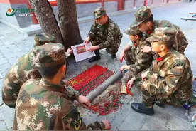 武警官兵:小骄傲!成立35年我们有了属于自己的旗帜图片