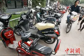 新标准公布后超标电动自行车能否上路？公安部回应图片