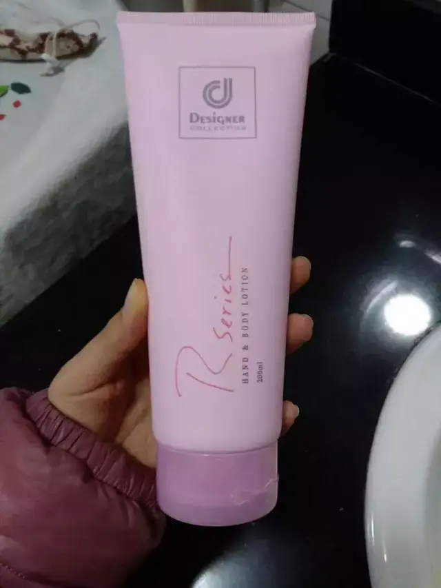 爽身粉和身体乳的区别