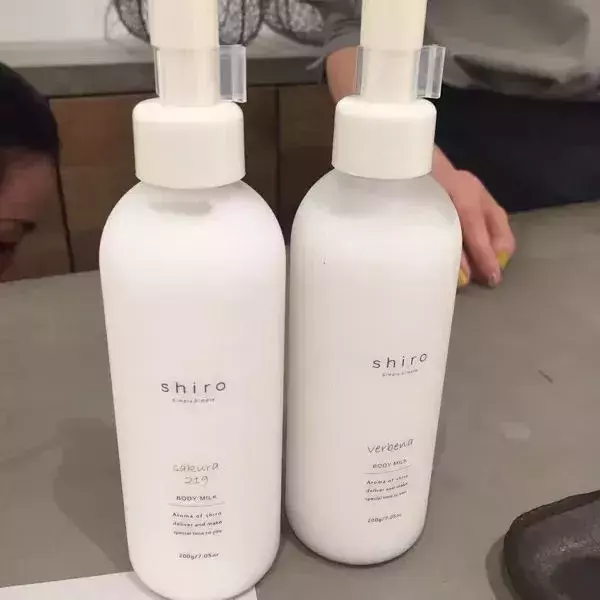 爽身粉和身体乳的区别