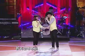 16岁大男孩与母亲合唱《草帽歌》感动全场，唱的张靓颖都想家了！