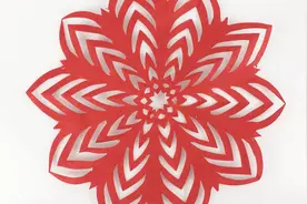 3分钟就能学会简单的花朵剪纸，和宝宝的亲子手工剪纸