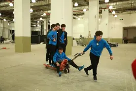 极限挑战第二季第三期孙红雷坐废品车 黄渤跳舞又拉车图片